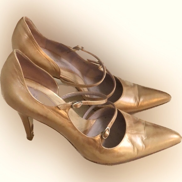 Kenneth Cole | pointed toe gold tone heels leather upper - Picture 1 of 16